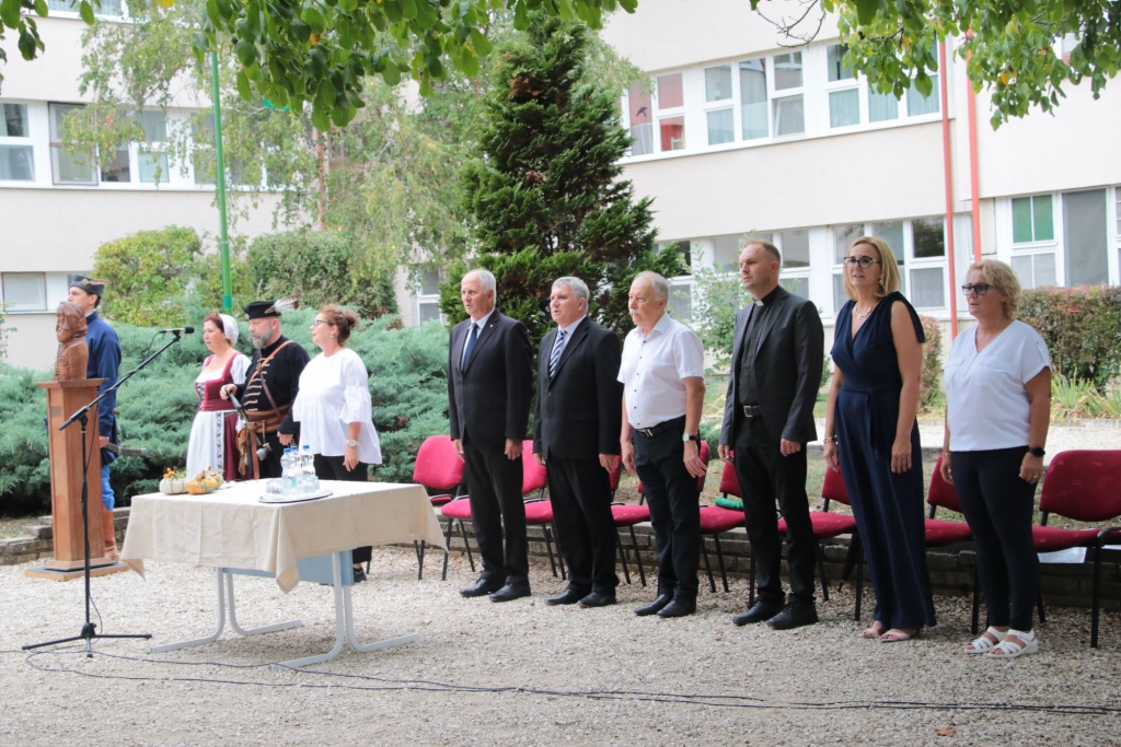 Iskolánk 50. jubileumi tanévnyitó ünnepsége